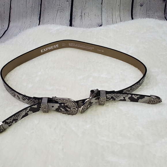 *NWOT* Express Snake Skin Leather Belt - Picture 2 of 4